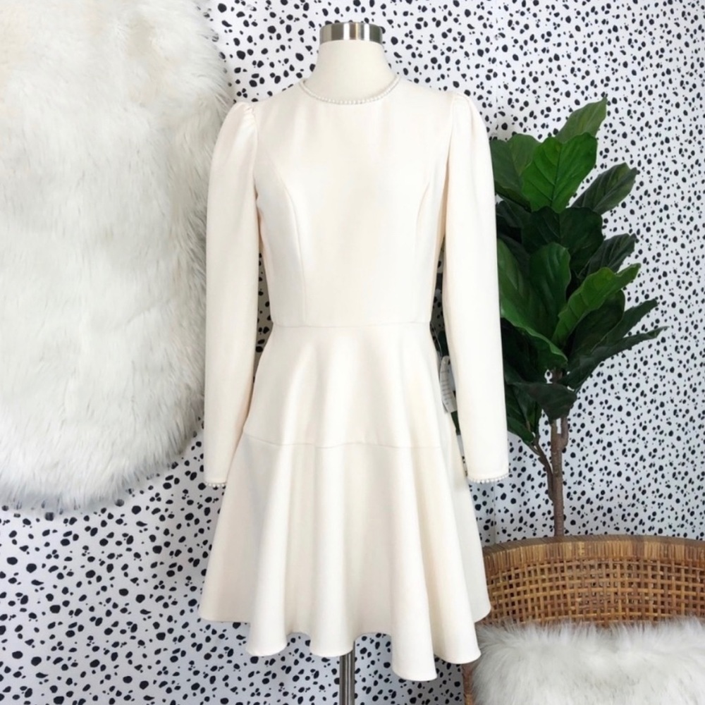 NWT Gal Meets Glam Celeste Dress with Pearl Details